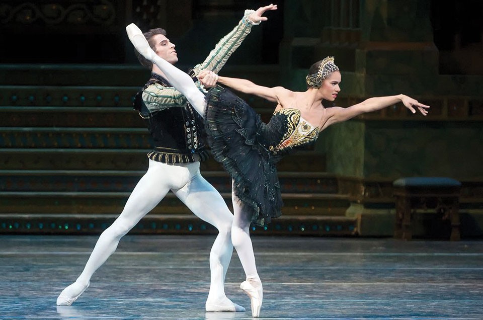 Misty-Copeland-James-Whiteside-Swan-Lake (c) Gene Shiavone